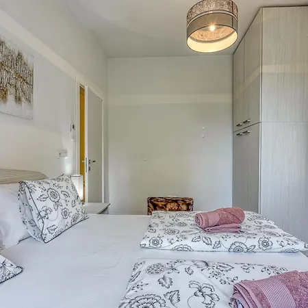 Apartment Litar